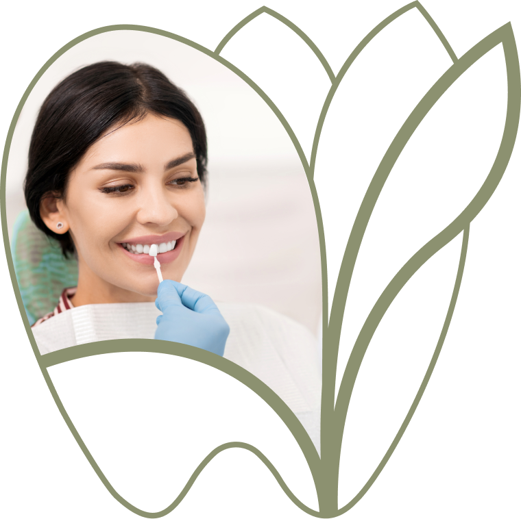 Patiente en consultation pour des facettes dentaires, dentiste Douai